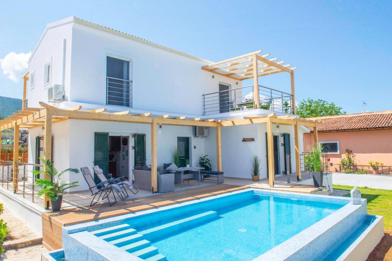 Acharavi Beach Villa Eksteriør billede