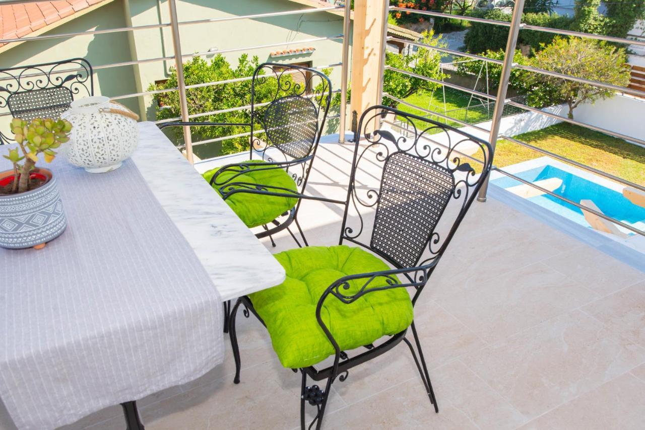 Acharavi Beach Villa Eksteriør billede